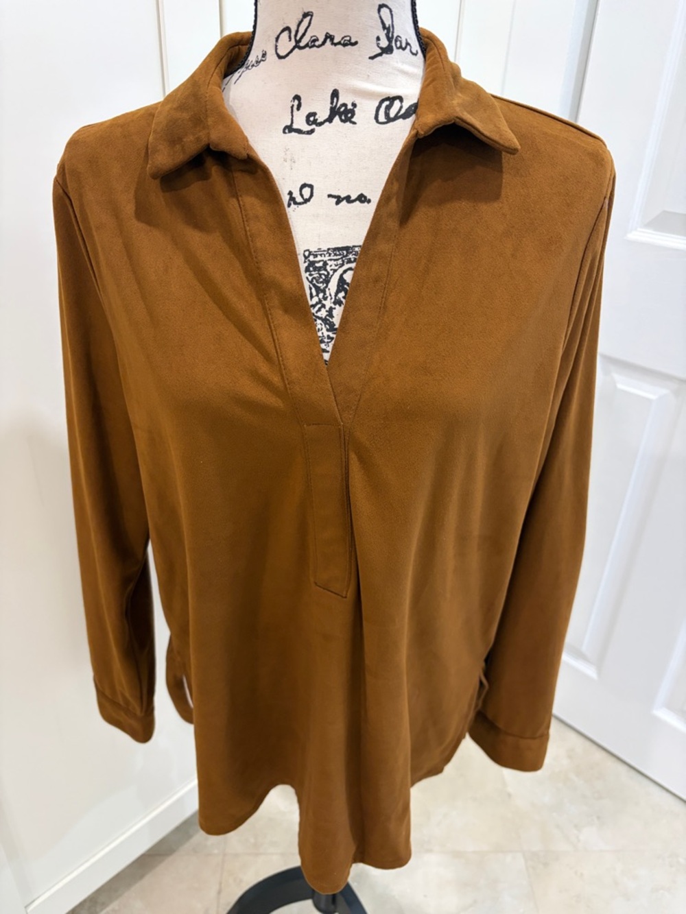 Lumiere V-Neck Tunic in Rich Camel